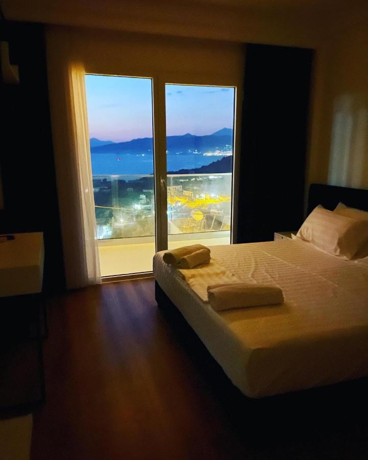 Sea & Lake View Villa Εξαμίλιο Εξωτερικό φωτογραφία