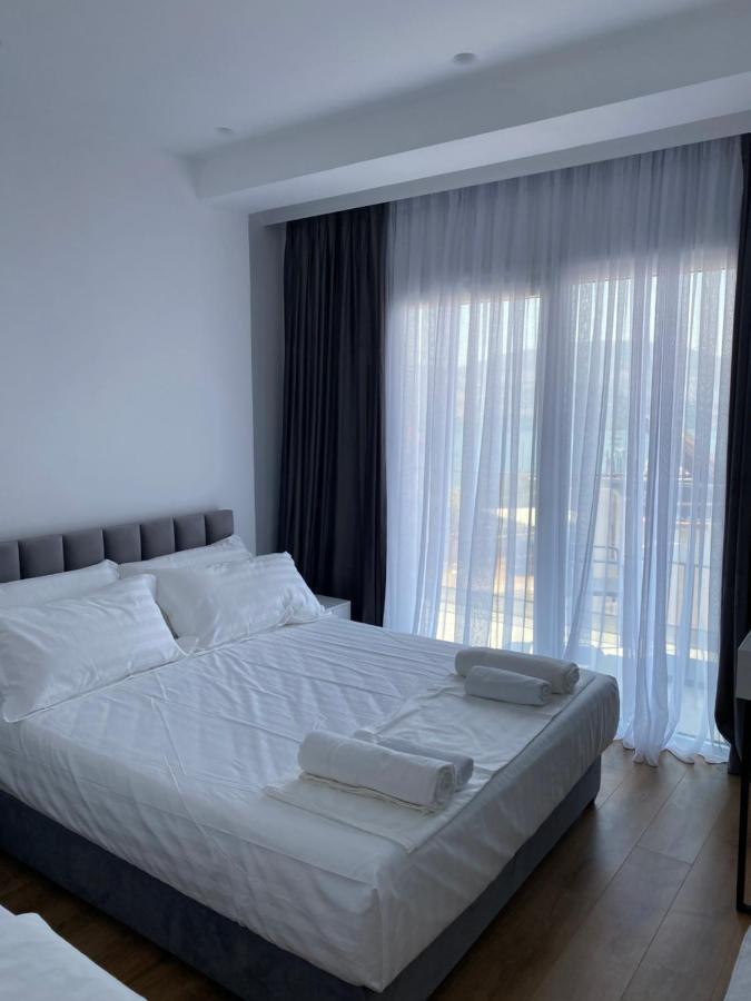 Sea & Lake View Villa Εξαμίλιο Εξωτερικό φωτογραφία