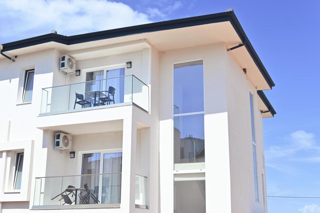 Sea & Lake View Villa Εξαμίλιο Εξωτερικό φωτογραφία