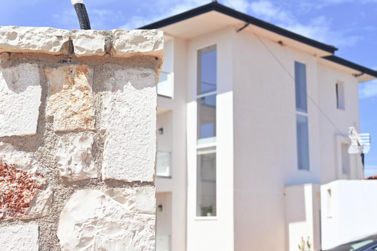 Sea & Lake View Villa Εξαμίλιο Εξωτερικό φωτογραφία