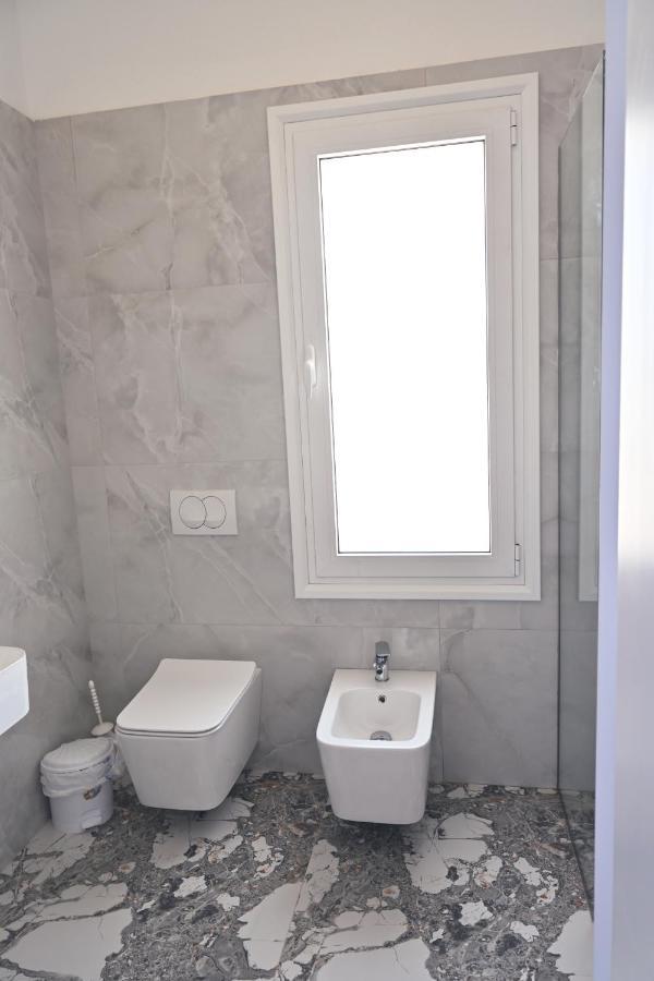 Sea & Lake View Villa Εξαμίλιο Εξωτερικό φωτογραφία